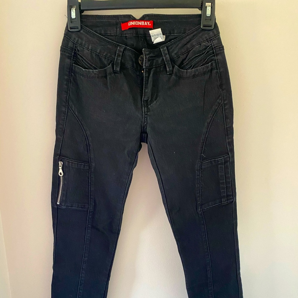 Black Low-rise Skinny Jeans